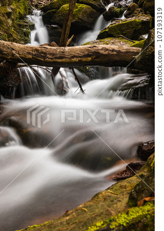 Beautiful water stream in Gresso river Portugal 107193319