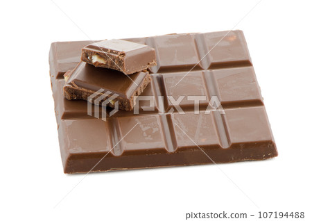 Closeup detail of chocolate with almods parts Closeup detail of chocolate with almods parts 107194488