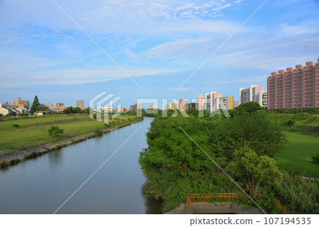 [Aichi Prefecture] Nagoya cityscape Higashi-ku Yadagawa and riverbed park 107194535