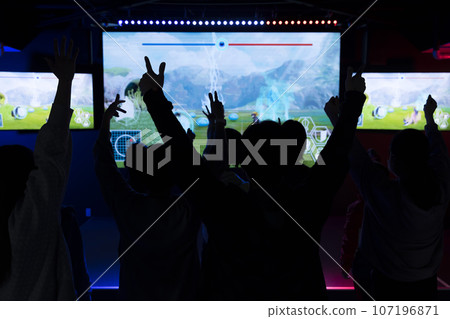E-sports viewing support image Game commentary 107196871