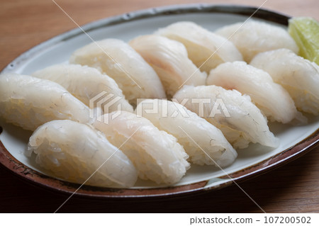 鱸魚握壽司 107200502
