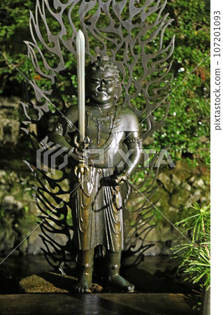 Mr. Kozanayama Okunosan's approach to the Jizo 107201093