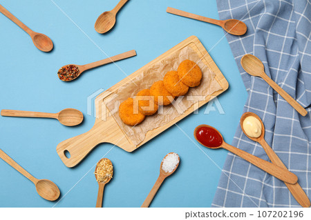 Fried mozzarella, tasty and delicious food, delicious fried food 107202196