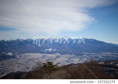 Yatsugatake seen from Mt. Moriya on the border between Suwa City and Ina City, Nagano Prefecture 107202274