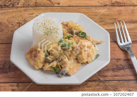 creamy chicken creamy chicken 107202407