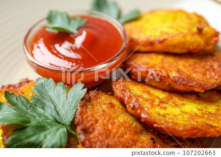 Lunch tasty food concept - delicious hash browns 107202663