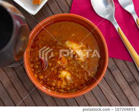 Lentejas con chorizo, beans stewed with chorizo Lentejas con chorizo, beans stewed with chorizo 107204655