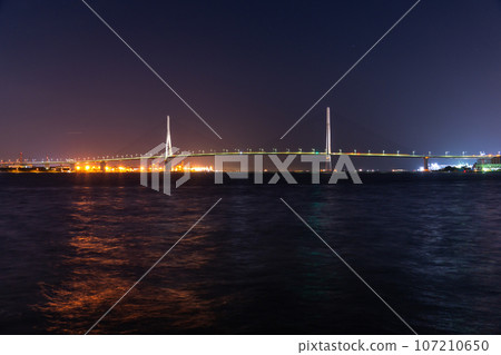 [神奈川縣] 翼橋/橫濱港夜景 107210650