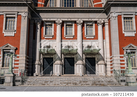 Osaka City Central Public Hall 107211430