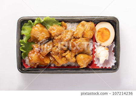 Yakitori bento Yakitori bento 107214236