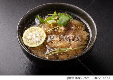 舞茸蘑菇飯佐高湯茶泡飯 107216354