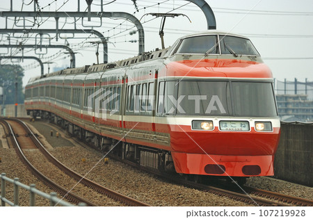 小田急小田原線 伊勢原鶴卷溫泉 7000型 7004F 箱根 LSE 107219928