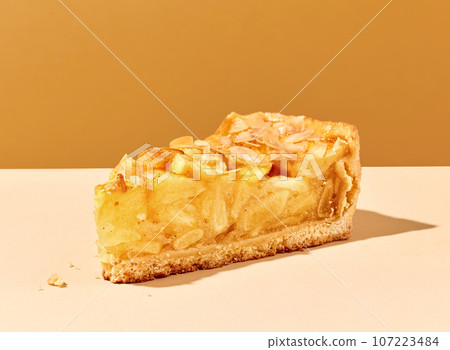 piece of apple cake 107223484