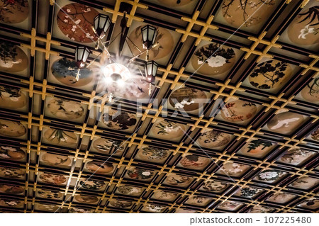 Traditional Japanese paintings and beautiful lighting on the ceiling of Kasashokaku in Eiheiji Temple, Fukui Traditional Japanese paintings and beautiful lighting on the ceiling of Kasashokaku in Eiheiji Temple, Fukui 107225480