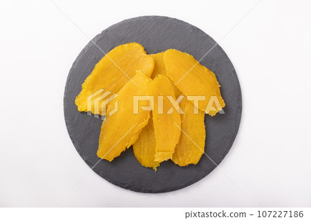 Dried sweet potatoes (silk sweet from Miyagi prefecture) Dried sweet potatoes (silk sweet from Miyagi prefecture) 107227186