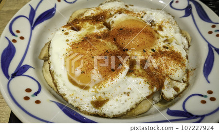 烤豬肉用雞蛋 107227924