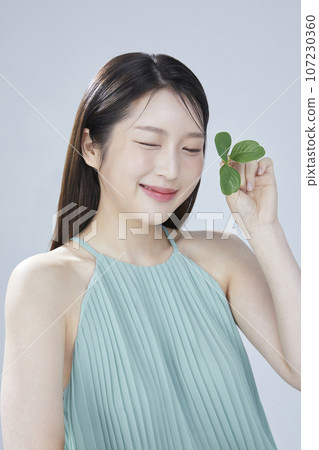 beauty concept photo of korean asain beautiful woman with cosmetic 107230360