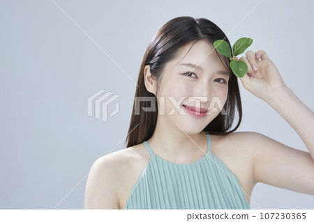 beauty concept photo of korean asain beautiful woman with cosmetic 107230365