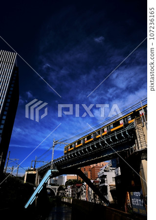 Nondescript cloud (building)-22 Nondescript cloud (building)-22 107236165