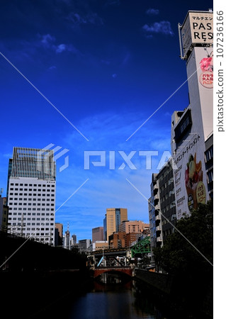 Nondescript cloud (building)-21 Nondescript cloud (building)-21 107236166