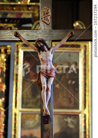 Cross on the altar in the Church of the Saint Barbara in Velika Mlaka, Croatia 107237294