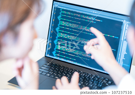 Homepage production HTML CSS 2 people 107237510