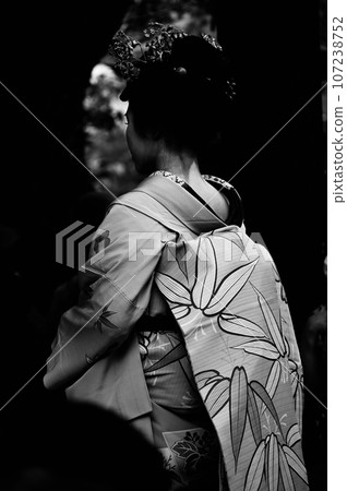婦女參加傳統活動 107238752