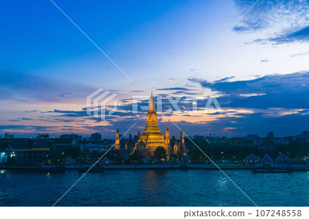 Night view of Wat Arun, the Temple of Dawn in Thailand (taken in 2023) Night view of Wat Arun, the Temple of Dawn in Thailand (taken in 2023) 107248558