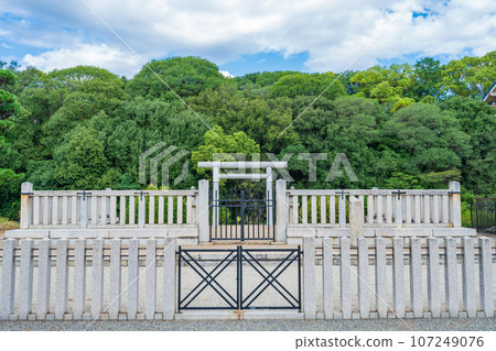 大阪府羽曳野市河內坂門原二十二代天皇陵 107249076
