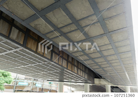 從高架公路、高速公路下看到的風景 107251360