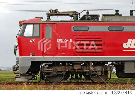 Uetsu Main Line Tsuruoka-Fujishima JR Freight EF510-6 + JR East 24 series Yume Kukan JR 20th anniversary issue Uetsu Main Line Tsuruoka-Fujishima JR Freight EF510-6 + JR East 24 series Yume Kukan JR 20th anniversary issue 107254418
