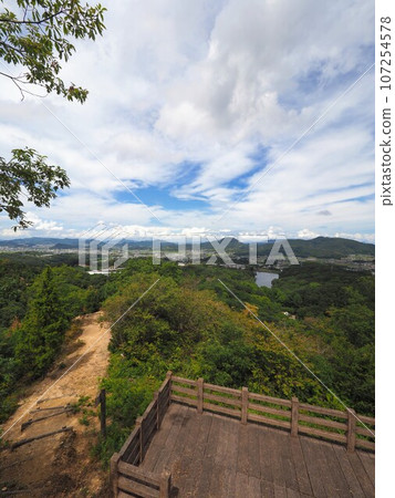 Scenery from Mt. Mitsuishi [Sanuki City, Kagawa Prefecture] Miroku Natural Park 13 107254578