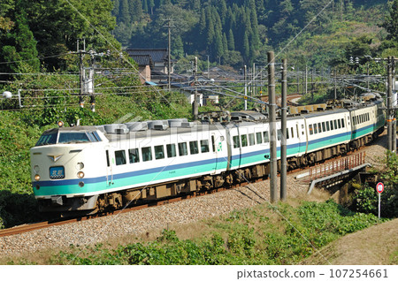 北陸本線 五十鈴栗栗 JR東日本 485系 T12編組（新潟） 北越 107254661