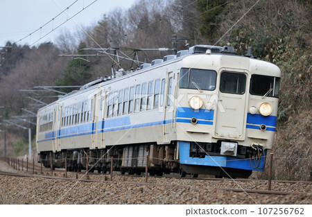 北陸本線椿本栗良 JR West Series 475 A10 編隊(金澤) 北陸本線椿本栗良 JR West Series 475 A10 編隊(金澤) 107256762