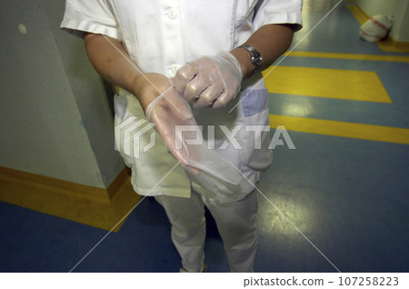 Disposable gloves at the hospital Disposable gloves at the hospital 107258223