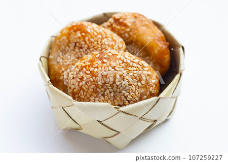 Sesame balls (Kai Hong). Thai dessert 107259227