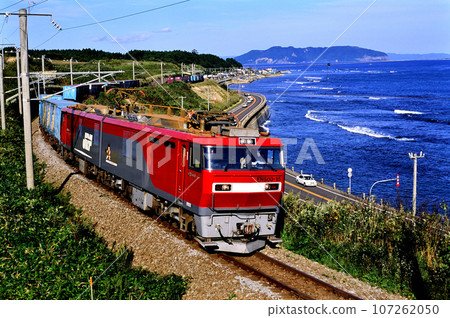 2002年EH500-15型貨櫃貨運列車在原江差線運行 107262050