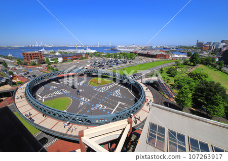 Shinko Circle Walk 107263917