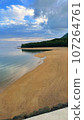Blue sky and sea 107264761