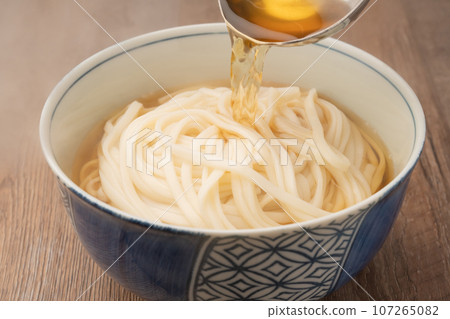 高湯烏龍麵 107265082