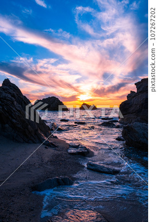 Sasagawa flow/evening view 107267202