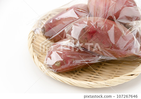 Satsuma sweet potato (silk sweet) in bag Satsuma sweet potato (silk sweet) in bag 107267646
