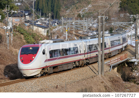 Hokuriku Main Line Isurugi-Kurikara Hokuetsu Express 681 series N01 formation Hakutaka 107267727