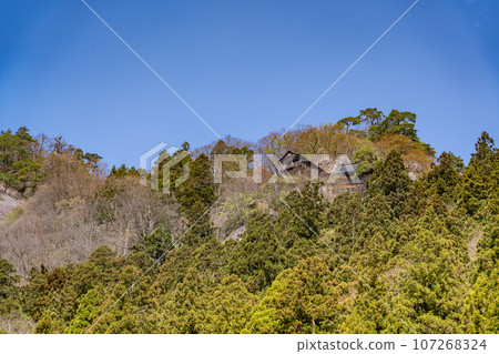 從山形縣山形市立石寺（俗稱山寺）的下方眺望 107268324