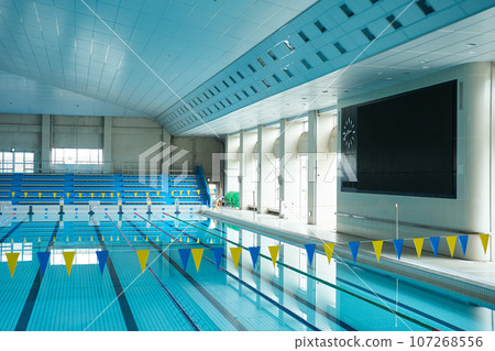 Indoor swimming pool 107268556