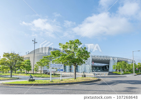 Fukushima Prefecture Koriyama City, Fukushima Prefectural Industrial Exchange Center (Big Palette Fukushima) on a sunny day Fukushima Prefecture Koriyama City, Fukushima Prefectural Industrial Exchange Center (Big Palette Fukushima) on a sunny day 107268648