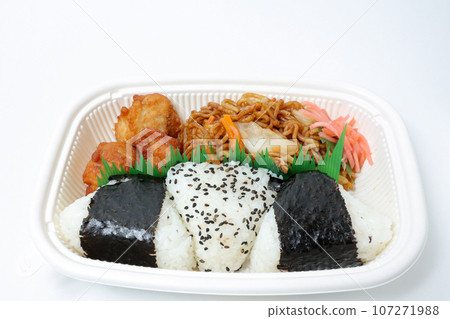 便當, 便當, 飯糰, 炸雞, 便利商店便當, 食品, 容器, 米, 小菜, 日本料理, 日本料理, 午餐 107271988