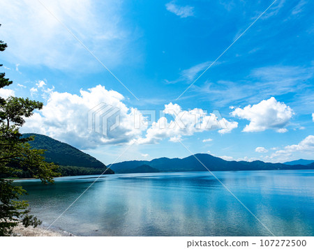 A refreshing summer view of Lake Tazawa A refreshing summer view of Lake Tazawa 107272500