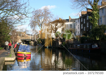 Regent's canal in London 107276580