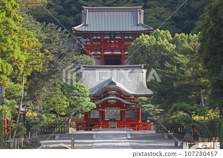 鶴岡八幡宮的靖國神社和主要的神社 鶴岡八幡宮的靖國神社和主要的神社 107280457